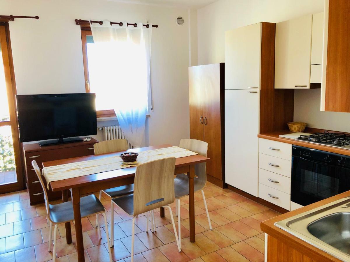 Appartamento Peschiera - Zona Ospedale Pederzoli Peschiera del Garda Exterior foto