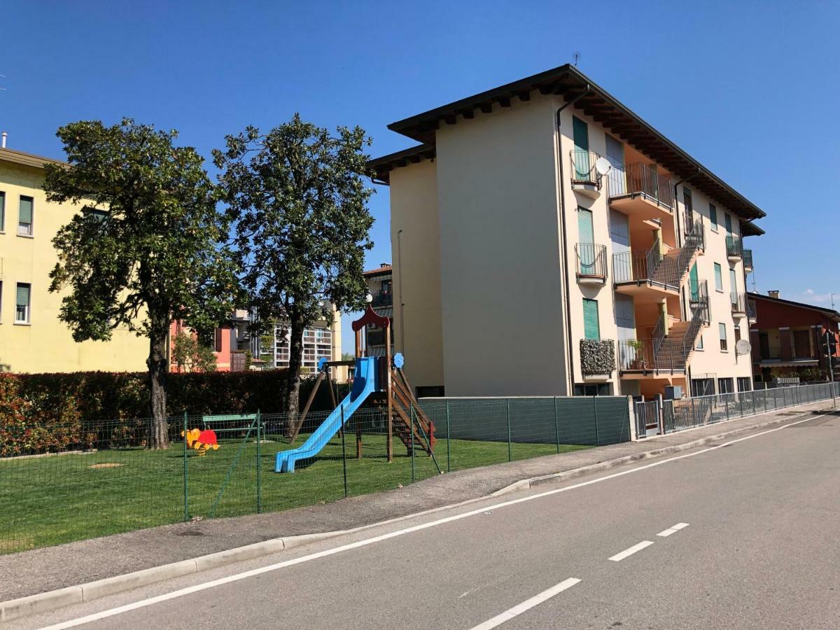 Appartamento Peschiera - Zona Ospedale Pederzoli Peschiera del Garda Exterior foto